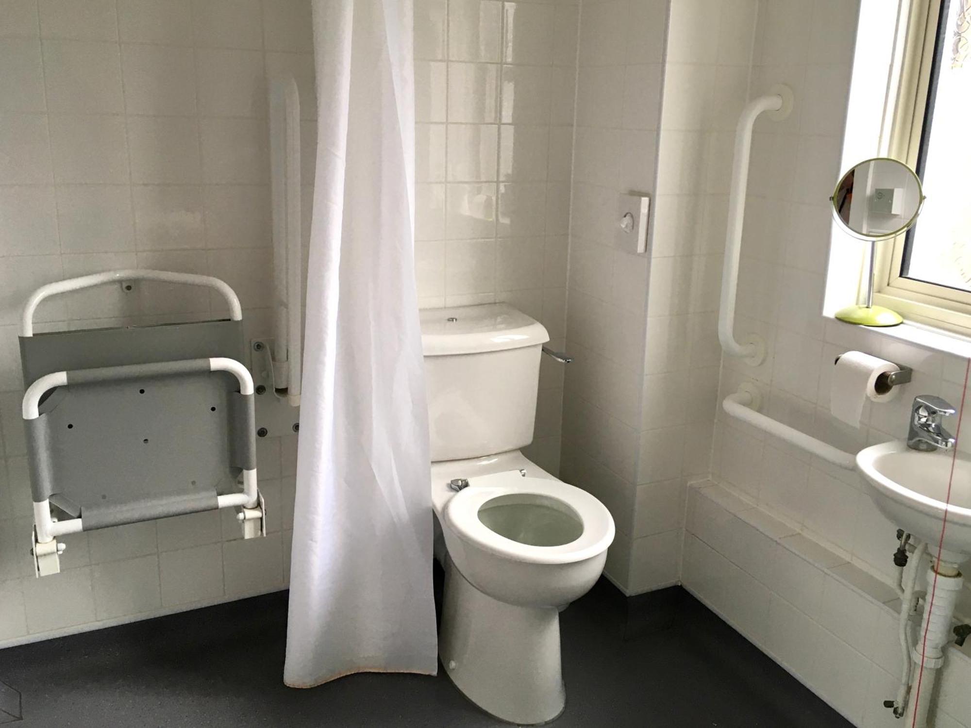 Ludlow Mascall Centre Room photo